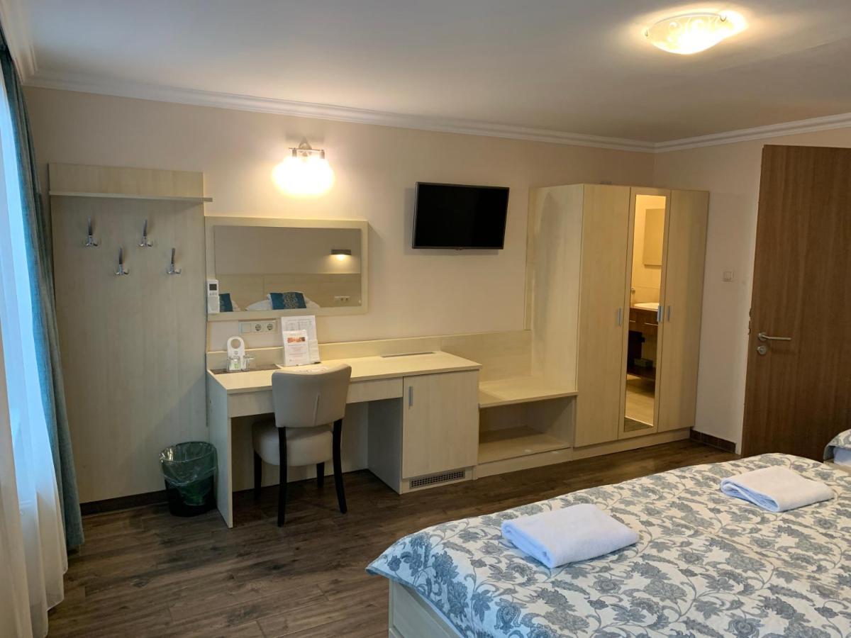 Nimrod Hotel Es Etterem Mosonmagyaróvár Εξωτερικό φωτογραφία