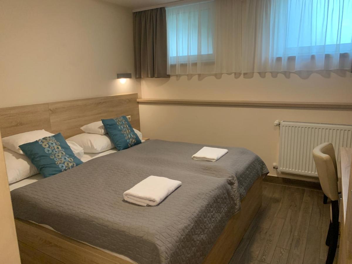 Nimrod Hotel Es Etterem Mosonmagyaróvár Εξωτερικό φωτογραφία